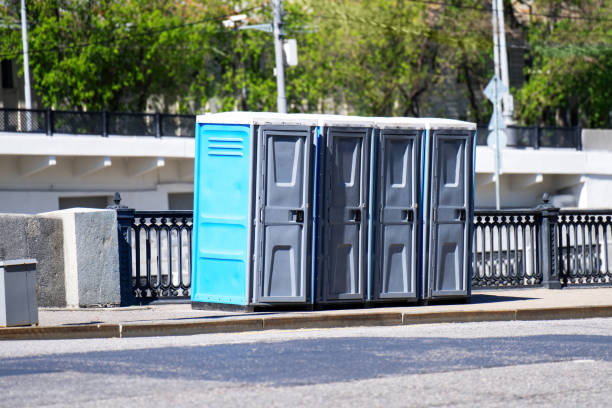 Affordable portable toilet rental in Maplewood, MO