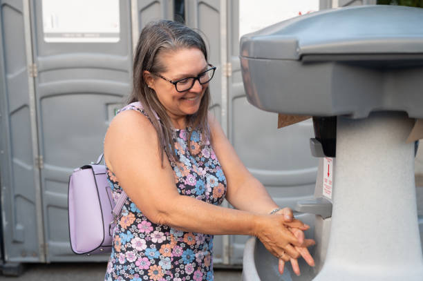 Best Affordable porta potty rental  in Maplewood, MO